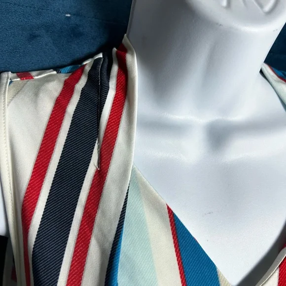 Jones New York Asymmetrical White and Red Tank Top - Picture 5 of 8